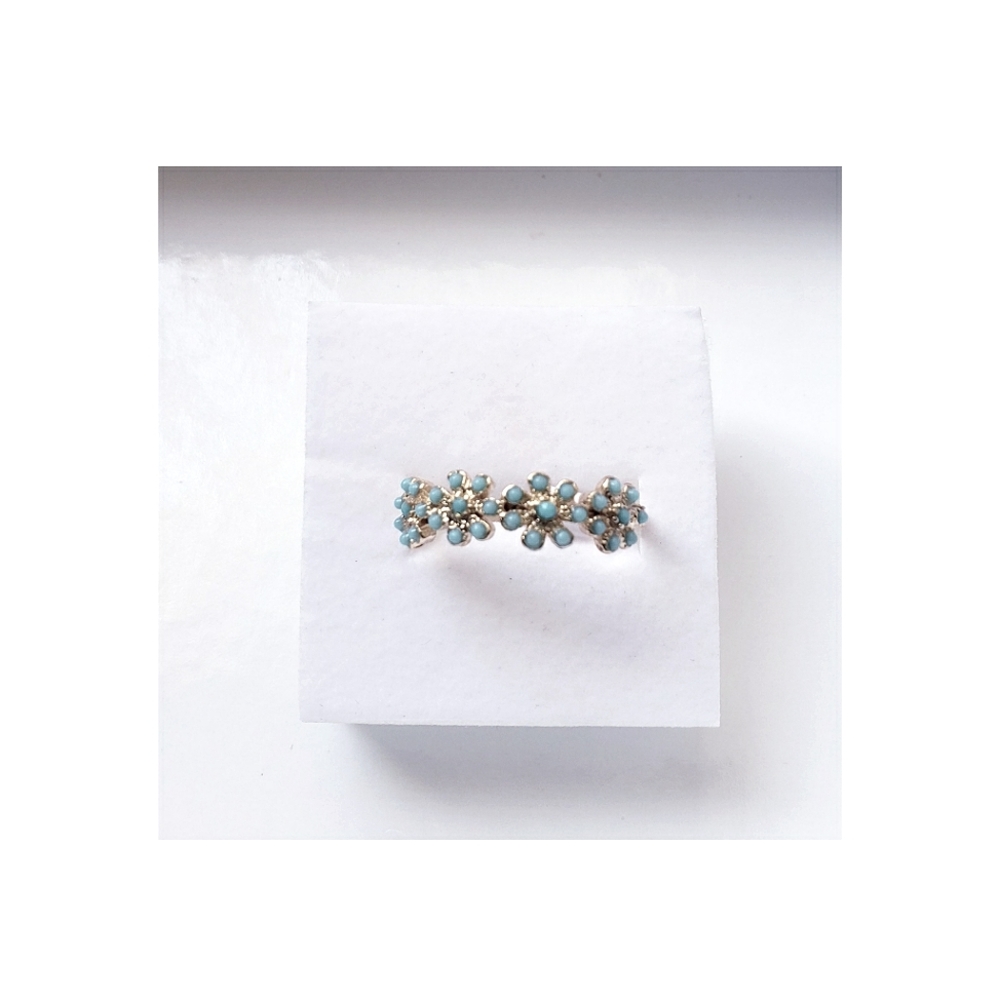 Light Turquoise Beaded Flower Ring